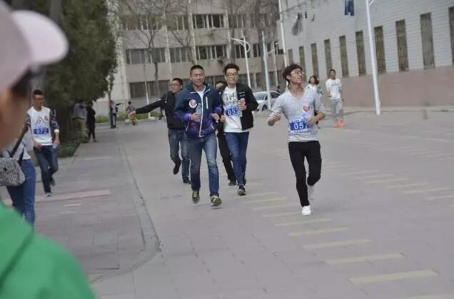 “助力夢(mèng)想 為愛(ài)奔跑”大型公益跑甘肅農(nóng)業(yè)大學(xué)站圓滿(mǎn)結(jié)束